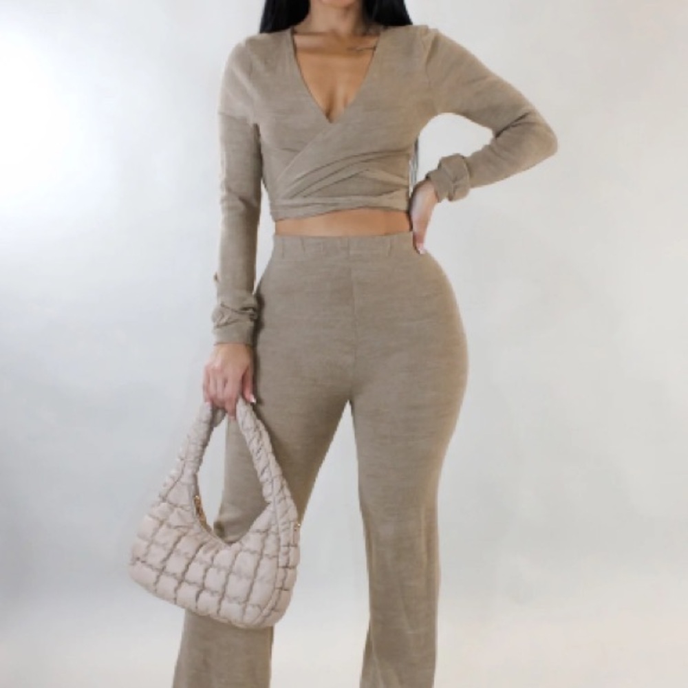 Keep it moving pant set